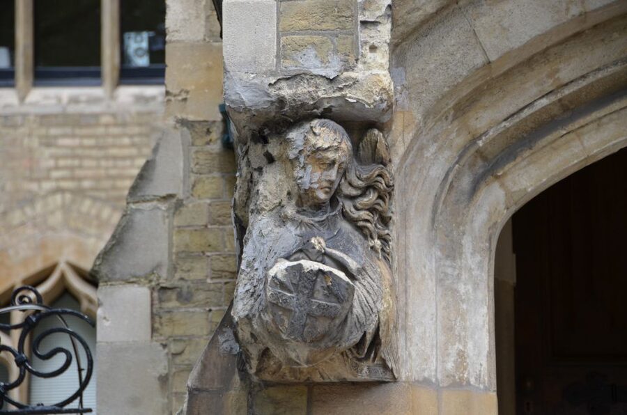 London's Hidden Treasures Tours by Black Taxi Cab - Tower Bridge, the Tower of London, and the ravens