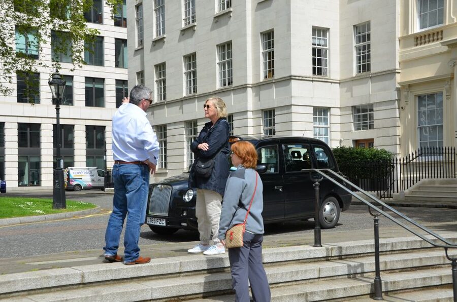 London's Hidden Treasures Tours by Black Taxi Cab - Churches, statues, and strange London stories