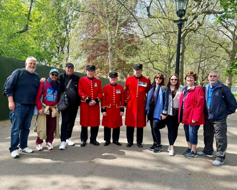 London’s Royal Family and Changing of the Guard Tour - St. James’s Palace and the working royal family