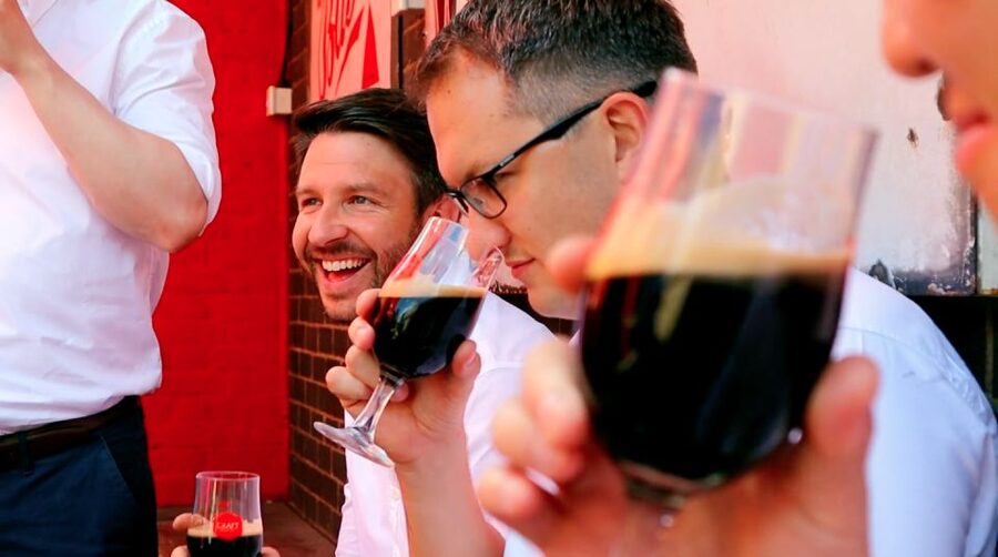 London: Secret Beer Tour - Learning how to taste beer without making it fussy