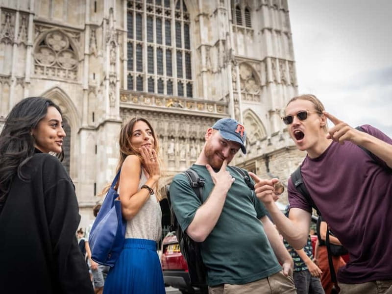 London: See 30+ Top Sights and Eat 8 British Foods Tour - Final call: a strong overview with a late meal