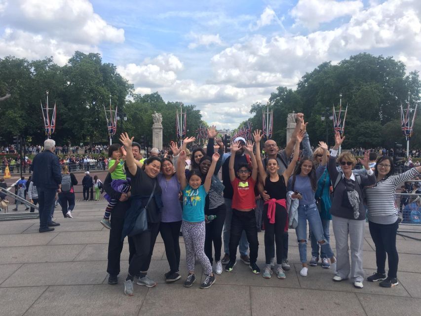 London: See 40+ London Sights – Fun Local Guide - The Roman Wall and the Square Mile