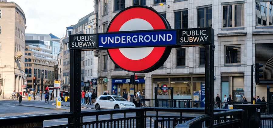 London: Self-Guided History City Tour with an App - Shakespeare’s Globe, Cardinals Wharf, and Tate Modern