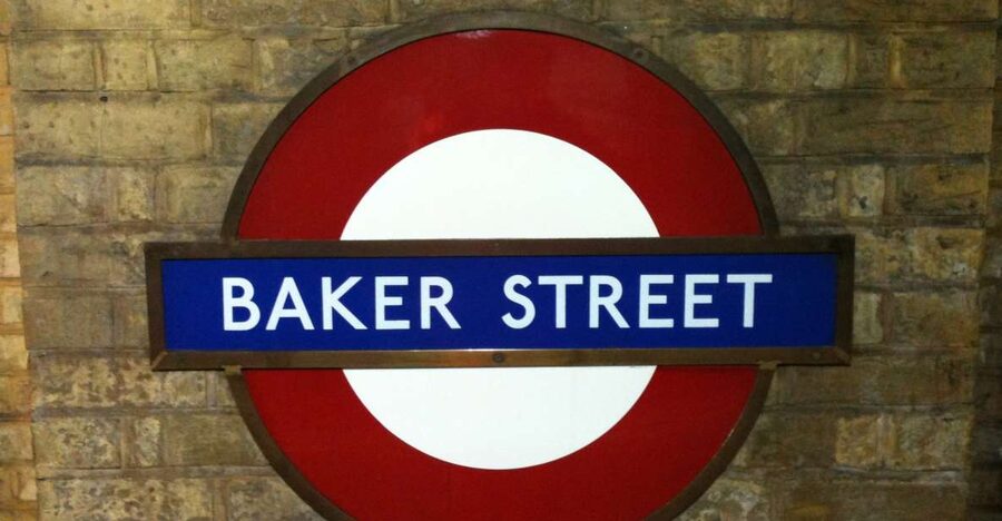 London: Sherlock Holmes Guided City Walking Tour - Baker Street and the Sherlock Holmes Museum finish