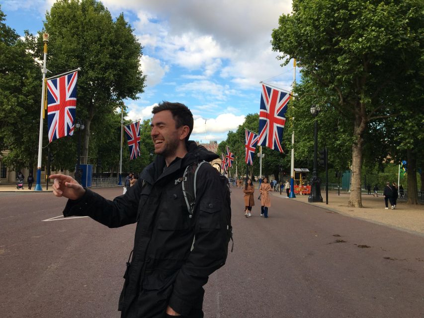 London: Sightseeing Tour - in clear, slow English - The stories are the real extra value