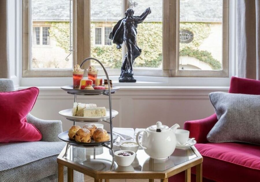 London: Small Group Cotswolds Trip with Bourton-on-the-Water - Who should book this tour?