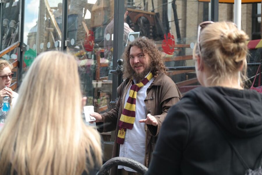 London: Small Group Harry Potter Locations Walking Tour - Leadenhall Market and the Leaky Cauldron