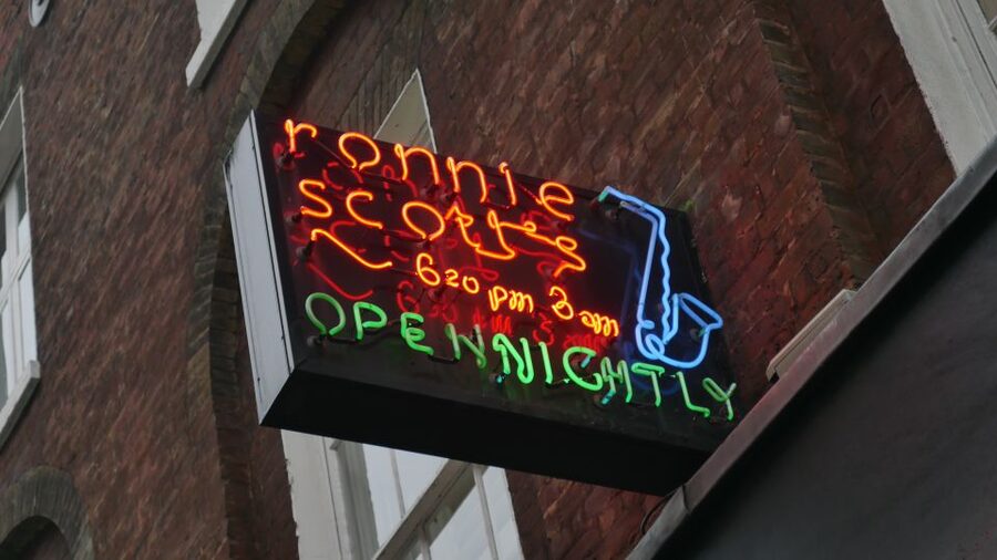 London: Soho Rock and Roll Walking Tour - Abbey Road and the extra Tube journey
