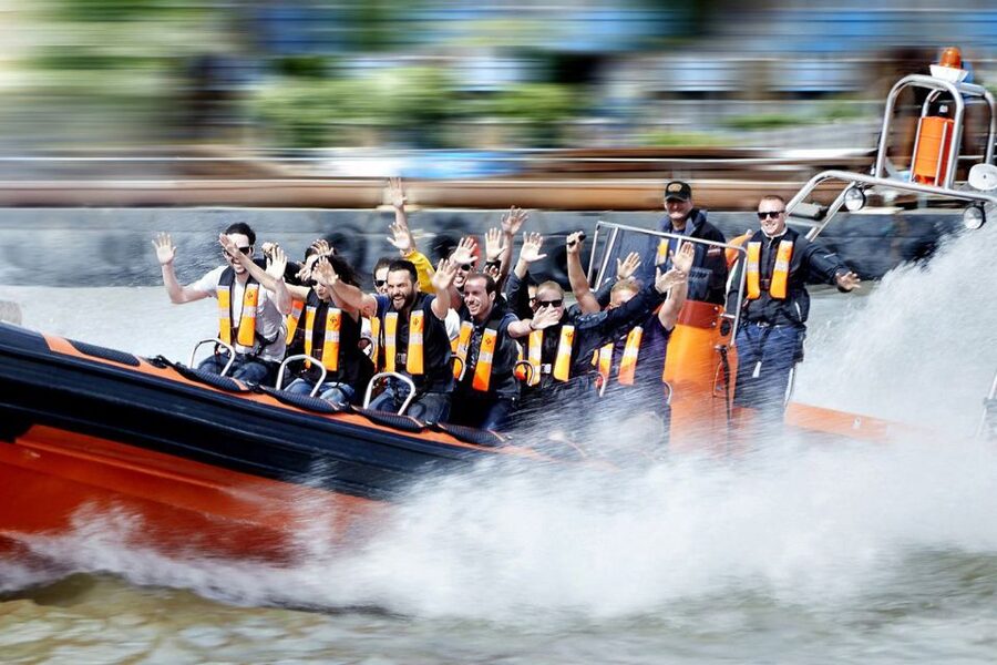 London: Speedboat Tour Through Heart of the City - The Wapping run brings the real thrill