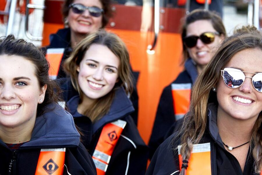 London: Speedboat Tour Through Heart of the City - Tower Bridge delivers the classic photograph