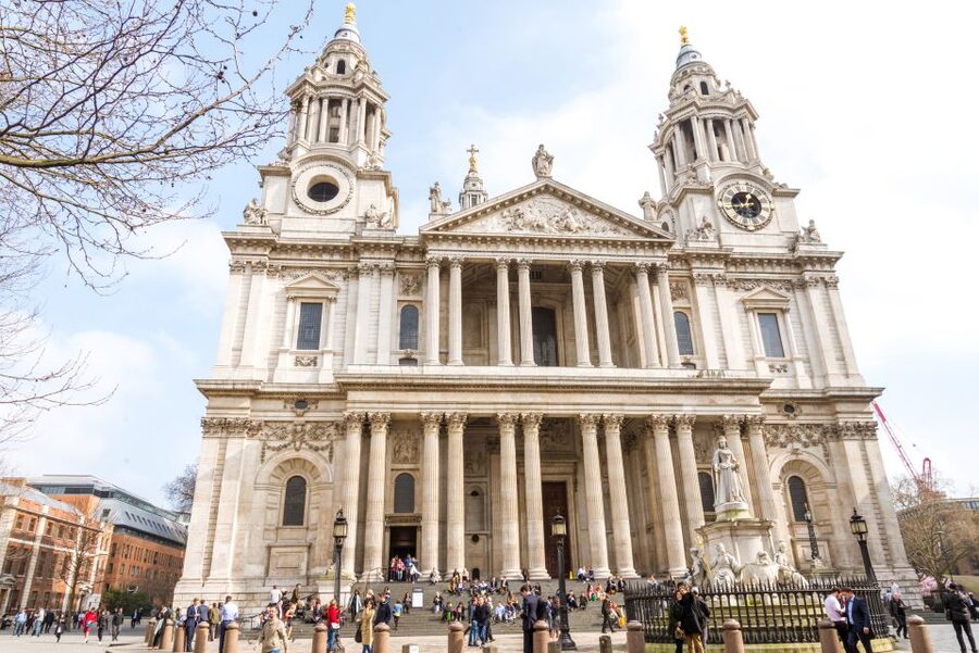 London: St Paul's Cathedral Entry Ticket - Stone Gallery views after another 119 steps