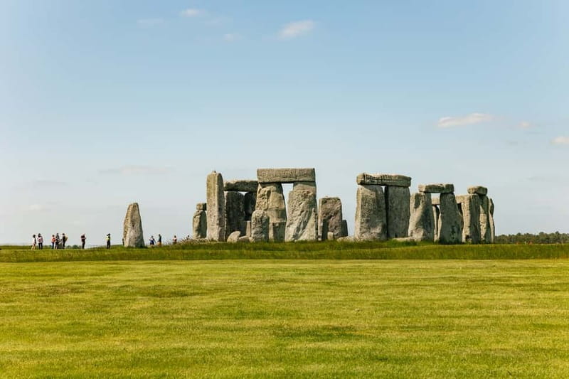 London: Stonehenge Morning or Afternoon Tour Optional Lunch - What the $87.29 price delivers