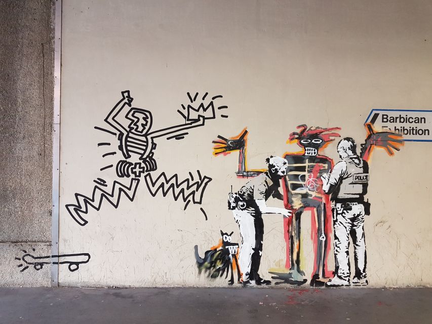 London: Street Art Bike Tour - Brick Lane in the first 20 minutes