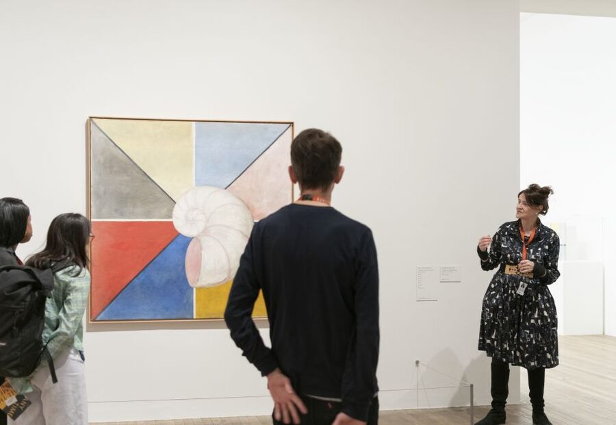 London: Tate Modern Official Guided Tour - Architecture, history, and the building itself