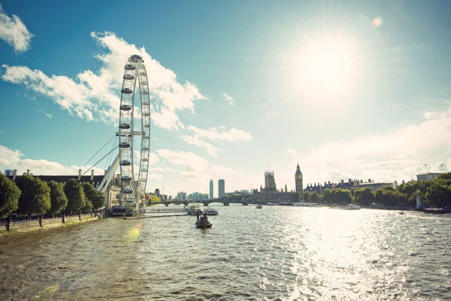 London: Thames River Cruise with Optional London Eye Ticket - St Paul’s, Shakespeare’s Globe, and Millennium Bridge