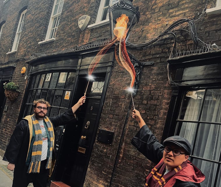 London: The Harry Potter Walking Tour with Potter-Vision - Leadenhall Market and the first Leaky Cauldron