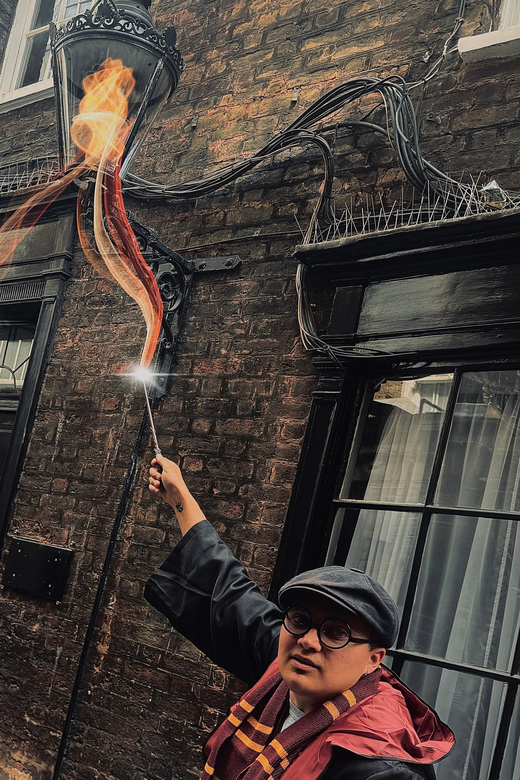 London: The Harry Potter Walking Tour with Potter-Vision - Westminster Station and the route to the Ministry