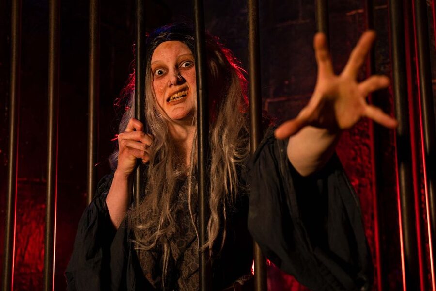 London: The London Dungeon and London Eye Combo Ticket - Sweeney Todd and the streets of Whitechapel