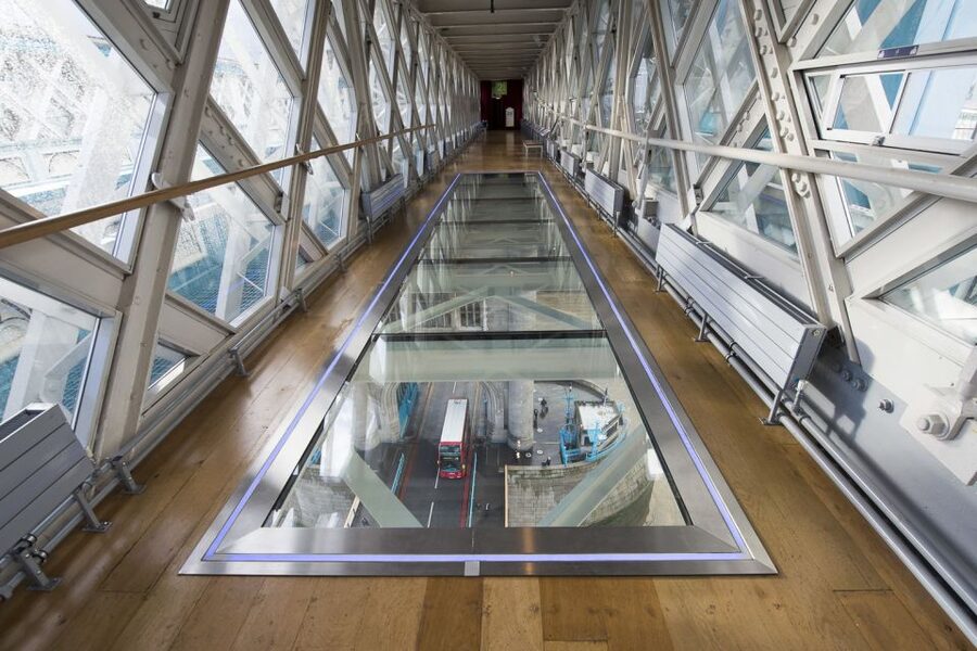 London: Top 30 Sights Walking Tour and Tower Bridge Exhibit - From the Ritz to Buckingham Palace