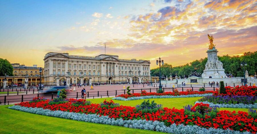 London: Tower, Cruise, & Harrods Tea Full-Day Experience - Key points at a glance