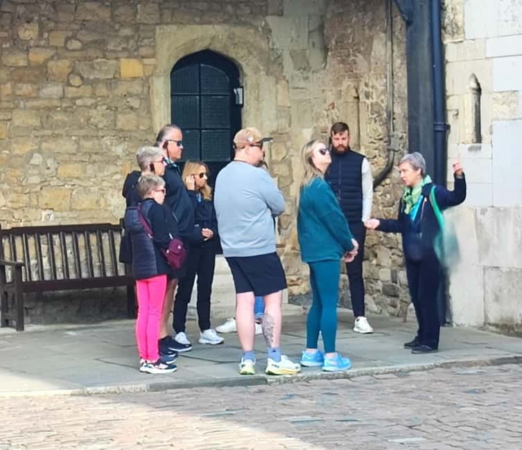 London: Tower of London and Tower Bridge Private Tour - Practical details that affect your day