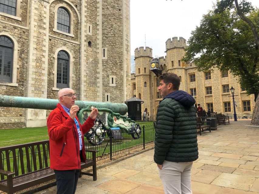 London: Tower of London Guided Tour with Boat Ride - The Jewel House and the Crown Jewels