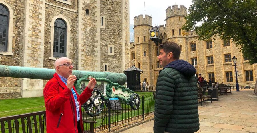 London: Tower of London Guided Tour with Boat Ride - The Thames cruise and London from the water