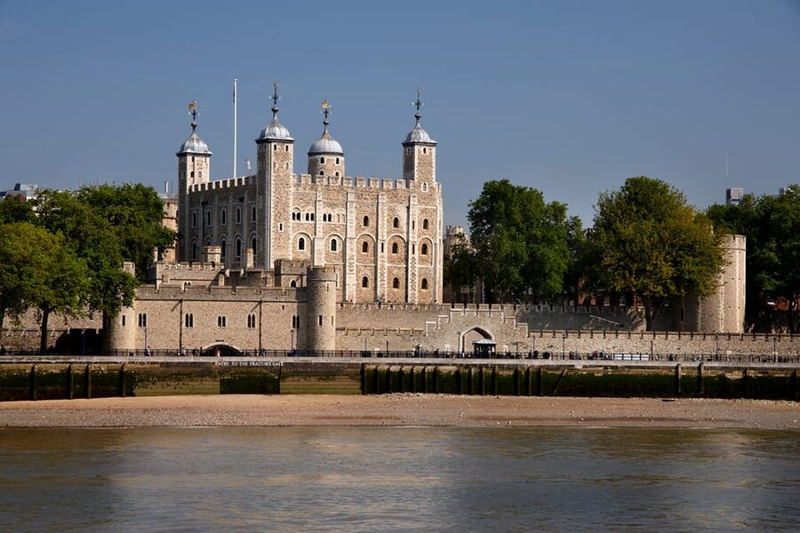 London: Tower of London, Hop-on, Hop-off Bus & River Cruise - St Paul’s Cathedral, Tower Bridge, and the City