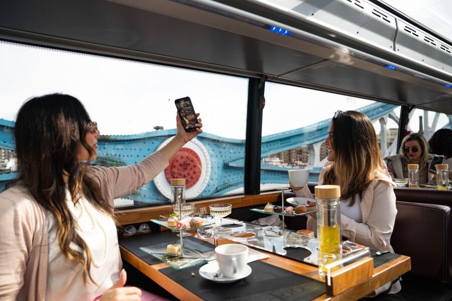 London: Traditional Afternoon Tea Tour in a Luxury Coach - Key points to know before booking