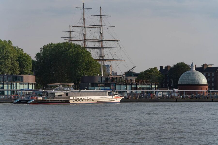 London: Uber Boat 1-Day Hop-On Hop-Off and Cable Car Tickets - What the boats are really like