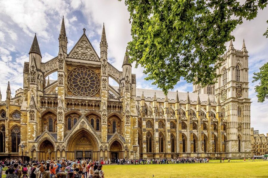 London: Vintage Bus Tour and London Eye Ticket - St. Paul’s Cathedral and the Tower of London