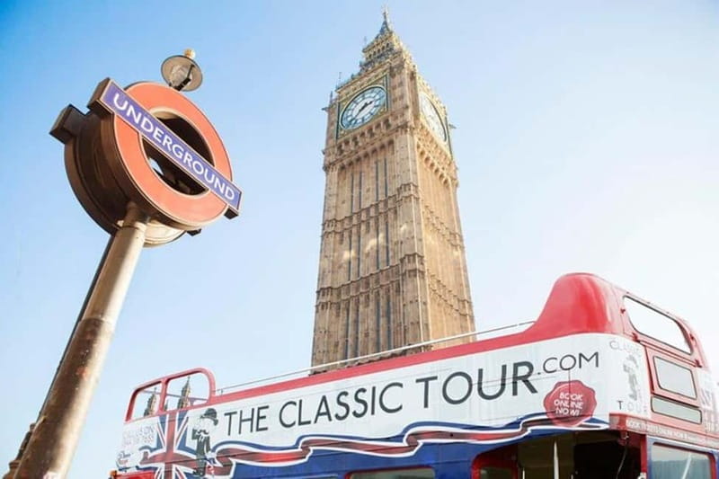 London Vintage Bus Tour: Live Comedy Sightseeing Show - A 75-minute route through central London