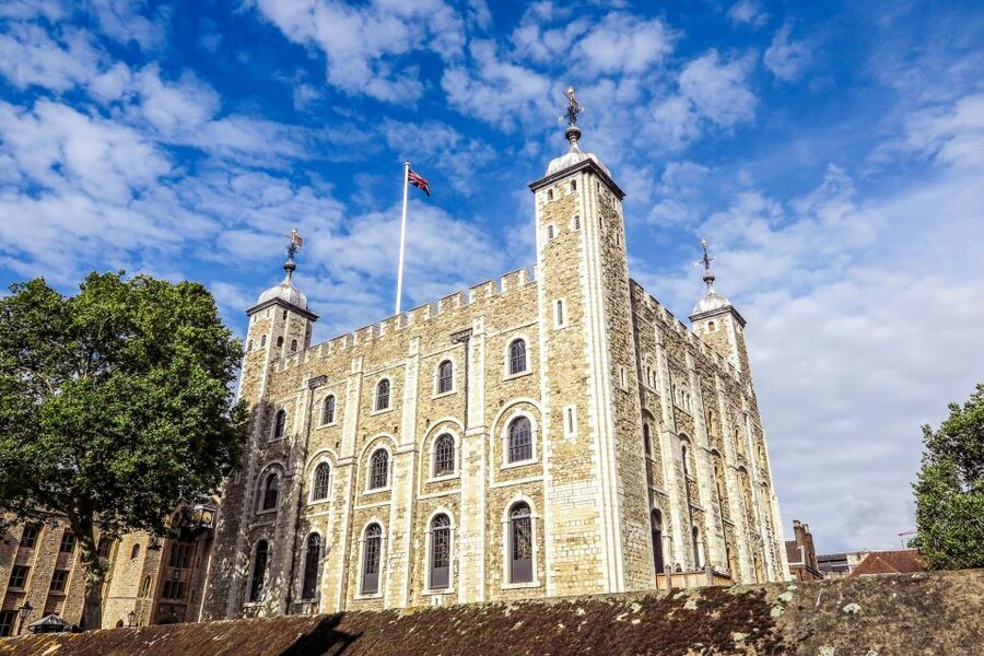 London: VIP Tower of London & Tower Bridge Early-Access Tour - Seeing the Victorian Engine Rooms