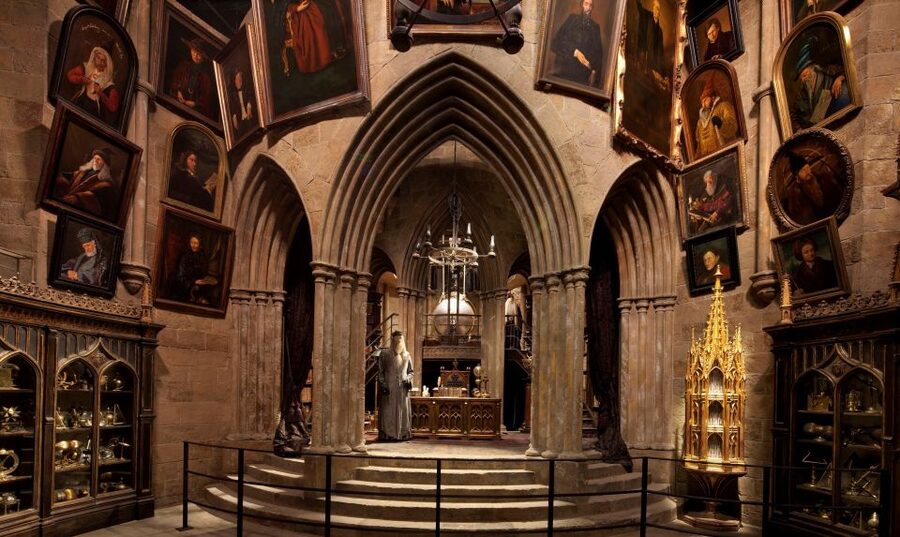 London: Warner Bros. Studio Tour with Hotel Pickup - Entering the Great Hall and the world of Hogwarts