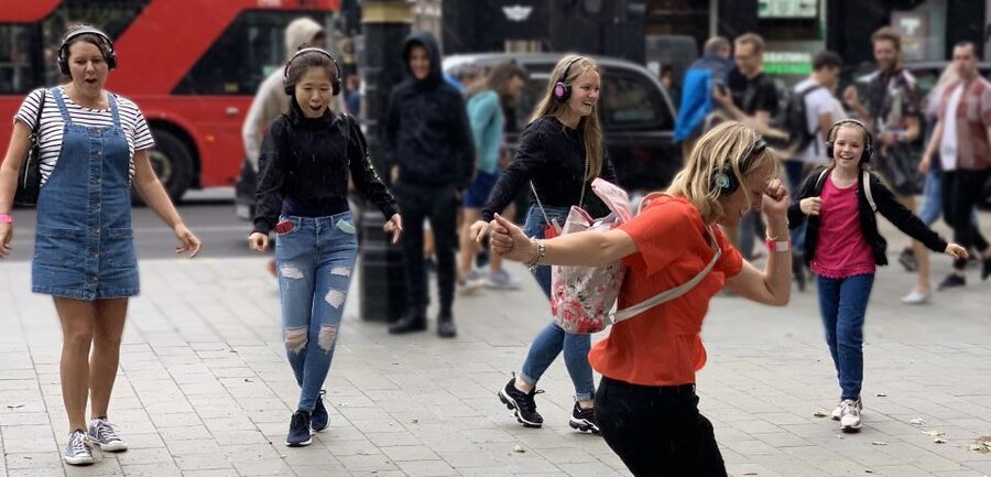 London West End Musical Silent Disco Walking Tour Top 1% - What the silent headset adds
