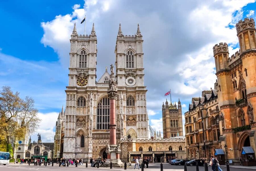 London: Westminster Abbey, Big Ben & Buckingham Guided Tour - Buckingham Palace as a photo stop