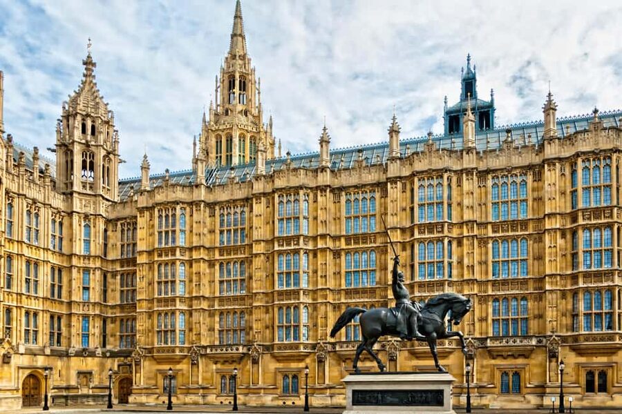 London: Westminster Abbey, Big Ben & Buckingham Guided Tour - Who should book this Westminster tour