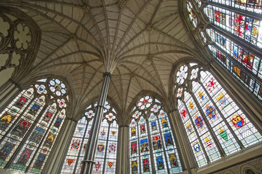 London: Westminster Abbey Guided Tour - Royal weddings, funerals, and public memory