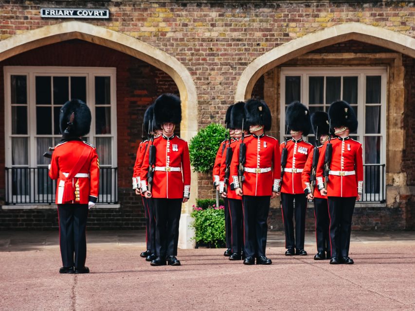 London: Westminster and Changing of the Guard Tour - Finishing near Trafalgar Square