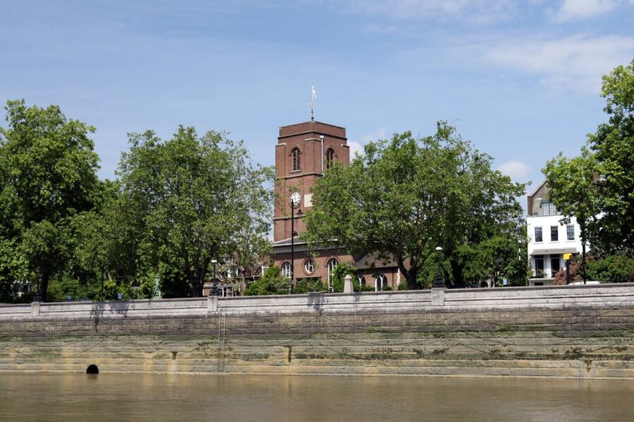 London: Westminster to Kew River Thames Cruise - Lambeth Palace and the central riverfront