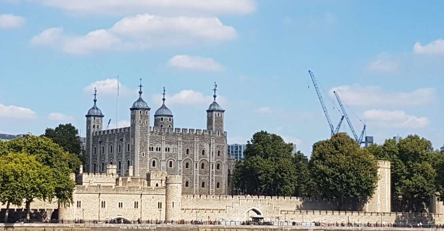 London: Westminster Tour, Tower of London & Tower Bridge - Meeting at the Ritz in Green Park