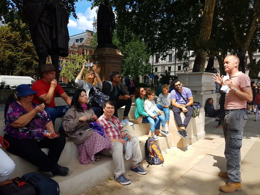 London: Westminster Walking Tour and Kensington Palace Visit - How the guides shape the experience