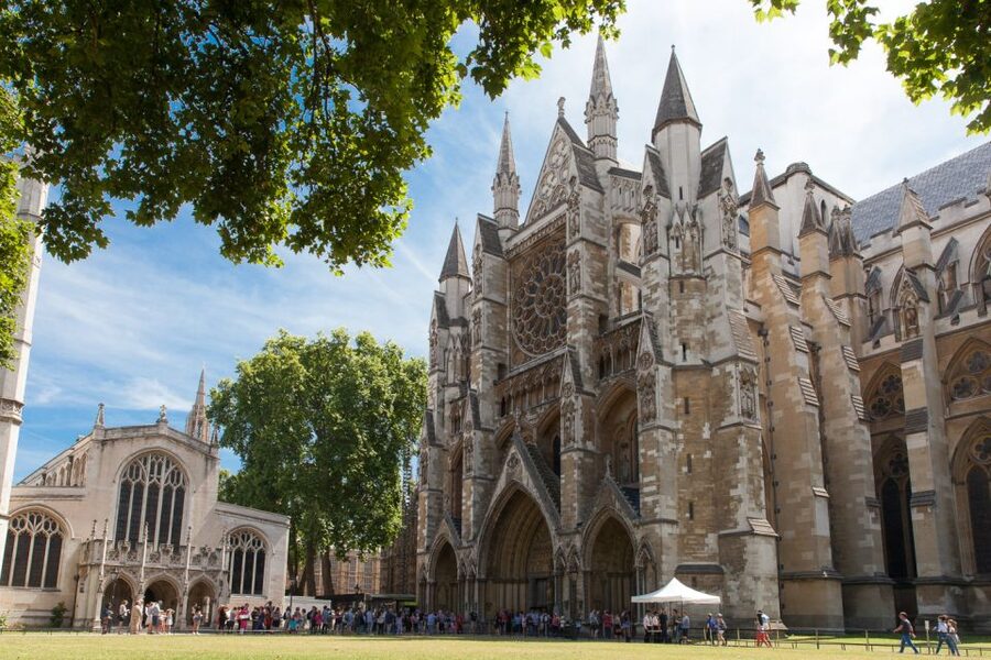 London: Westminster WW2 Tour & Churchill’s War Rooms Ticket - Why the above-ground walk matters