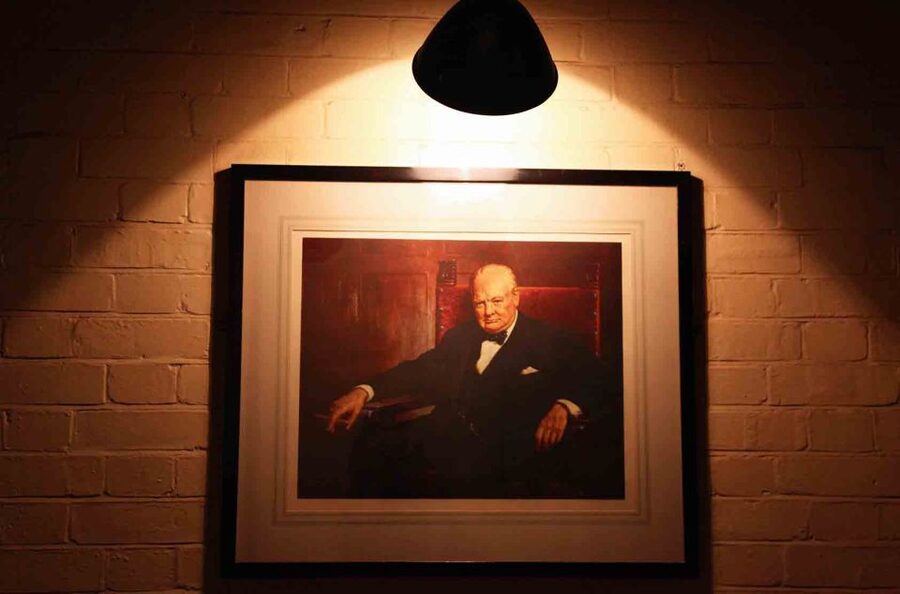 London: Westminster WW2 Tour & Churchill’s War Rooms Ticket - Time, crowds, and comfort underground