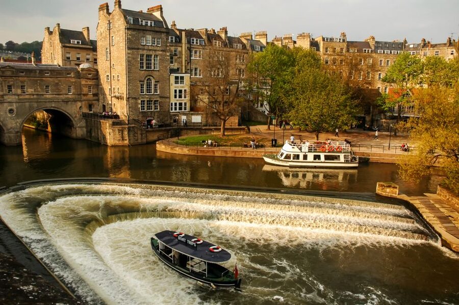 London: Windsor, Stonehenge, Bath, and Roman Baths Day Trip - Bath, Georgian streets, and the River Avon