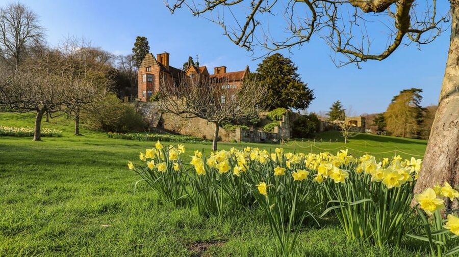 London: Winston Churchill Family Home with Transportation - Is $607 good value for two people?