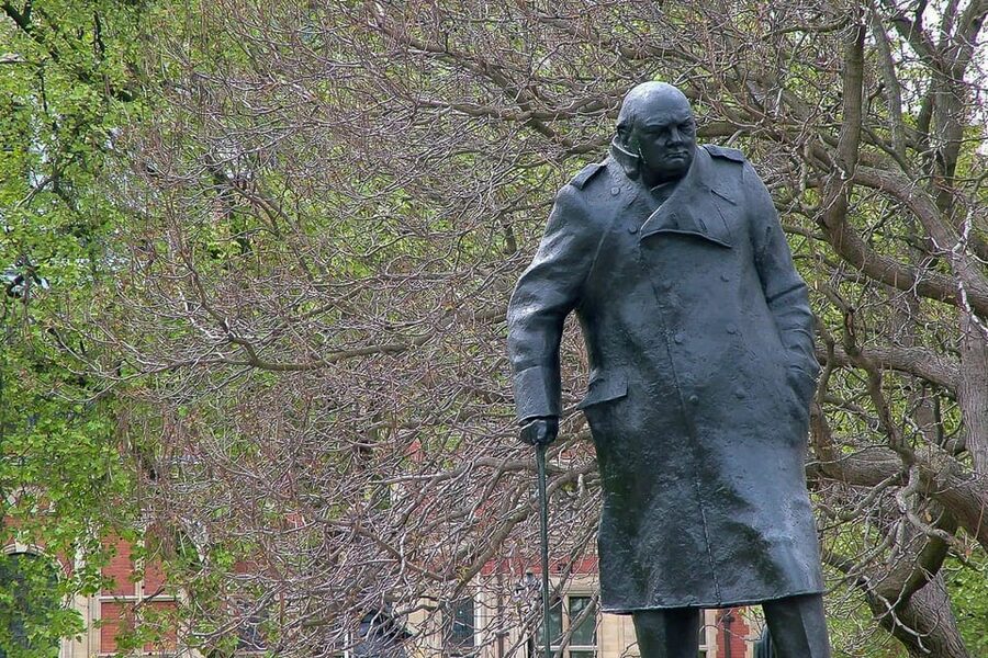 London: Winston Churchill Walking Tour with War Rooms Ticket - Entering the Churchill War Rooms