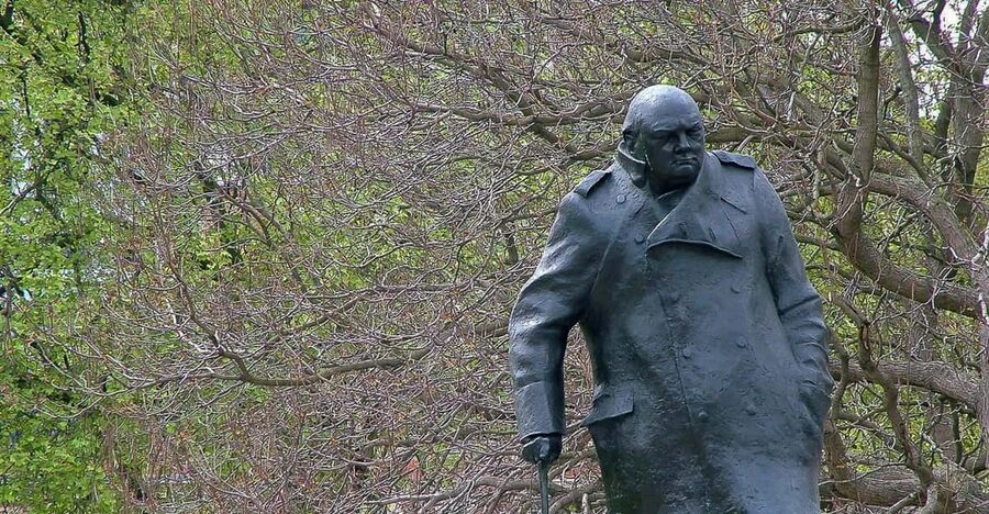 London: Winston Churchill Walking Tour with War Rooms Ticket - Churchill’s boyhood home and wedding church