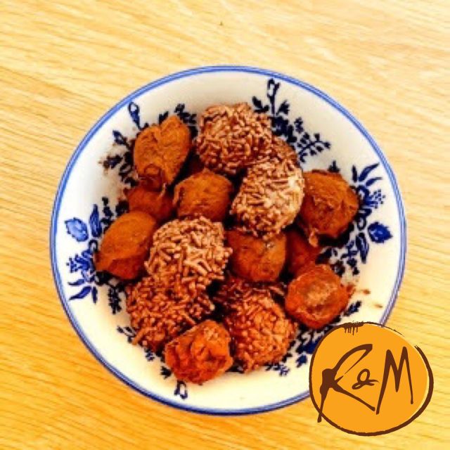 Manchester: 2-Hour Chocolate Truffle-Making class - Meeting Raanan and getting started with chocolate