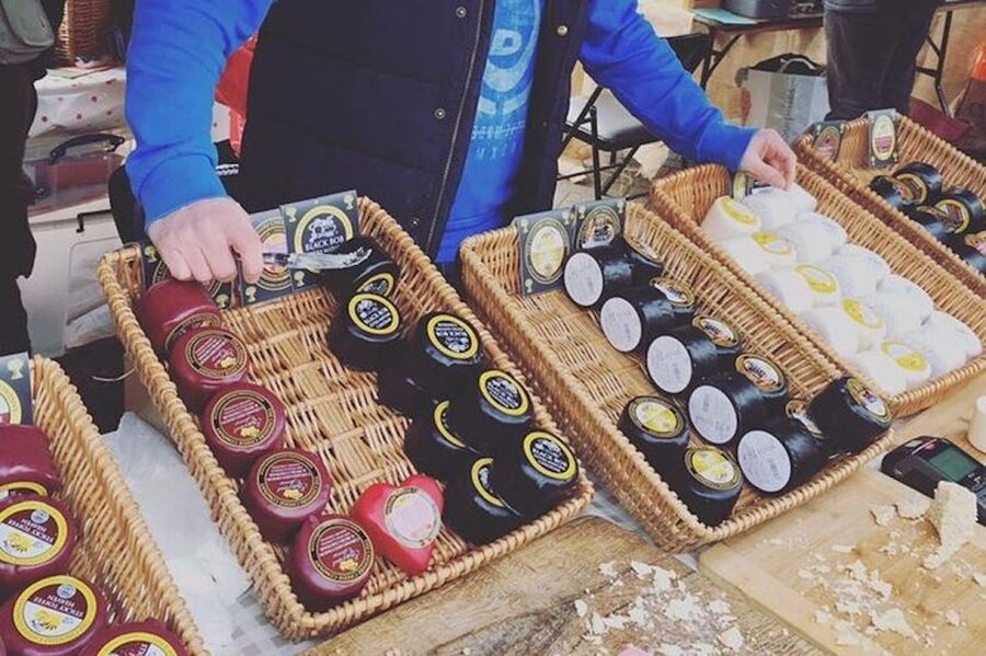 Manchester: Guided Cheese Crawl with Tastings - Mel and the social side of the crawl